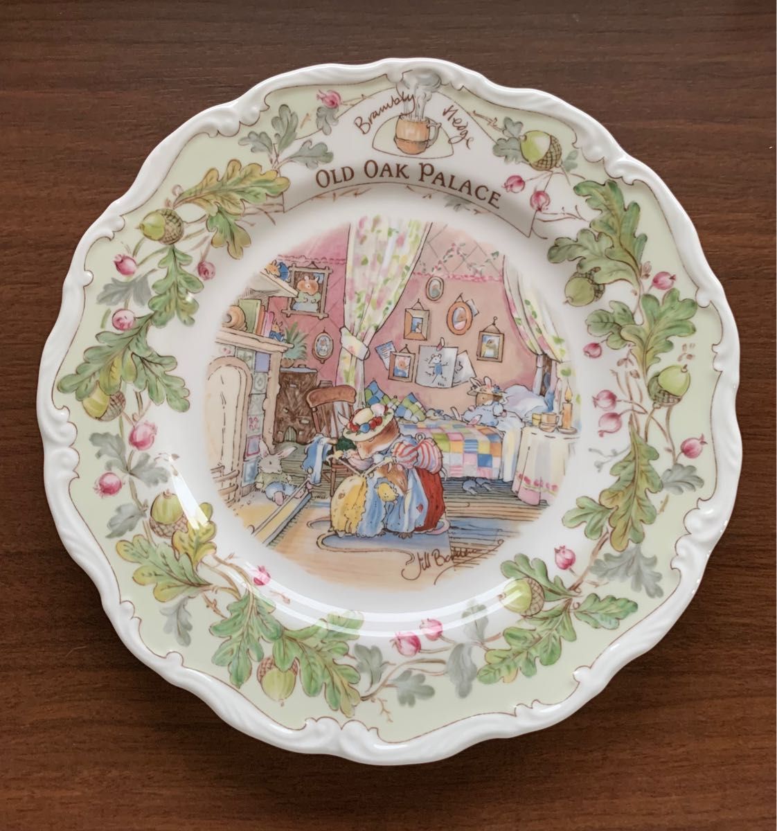 美品】ブランブリーヘッジ Old Oak Palace 飾り皿 プレート 美品】ブランブリーヘッジ Old Oak Palace 飾り皿 プレート