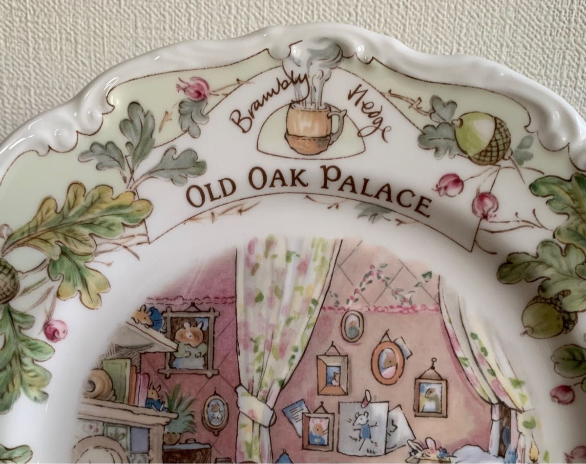 【美品】ブランブリーヘッジ Old Oak Palace 飾り皿 プレート ロイヤルドルトン