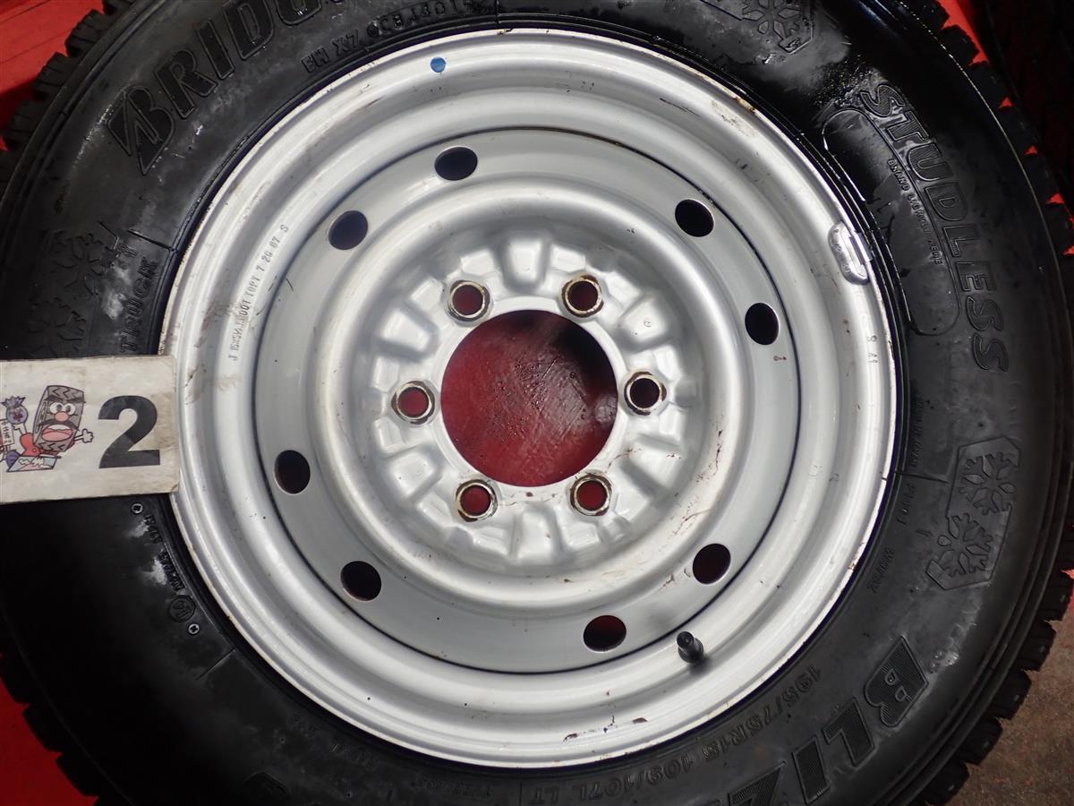 スタッドレス マルチ キャップ無 ブリヂストンブリザックW・979 195