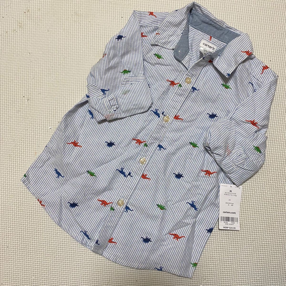 新品タグ付き ☆ Carter's シャツ 長袖 恐竜 3T