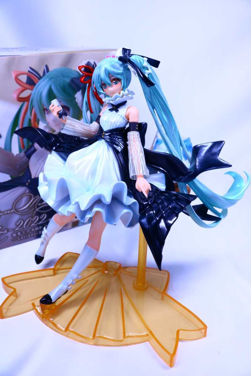 77%以上節約 初音ミク フィギュア Latidos - 2022ver. 12個セット