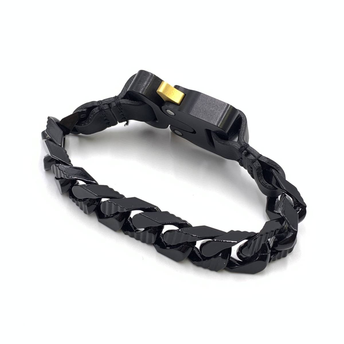 MONCLER × 1017 ALYX 9SM モンクレール ジーニアス × アリクス