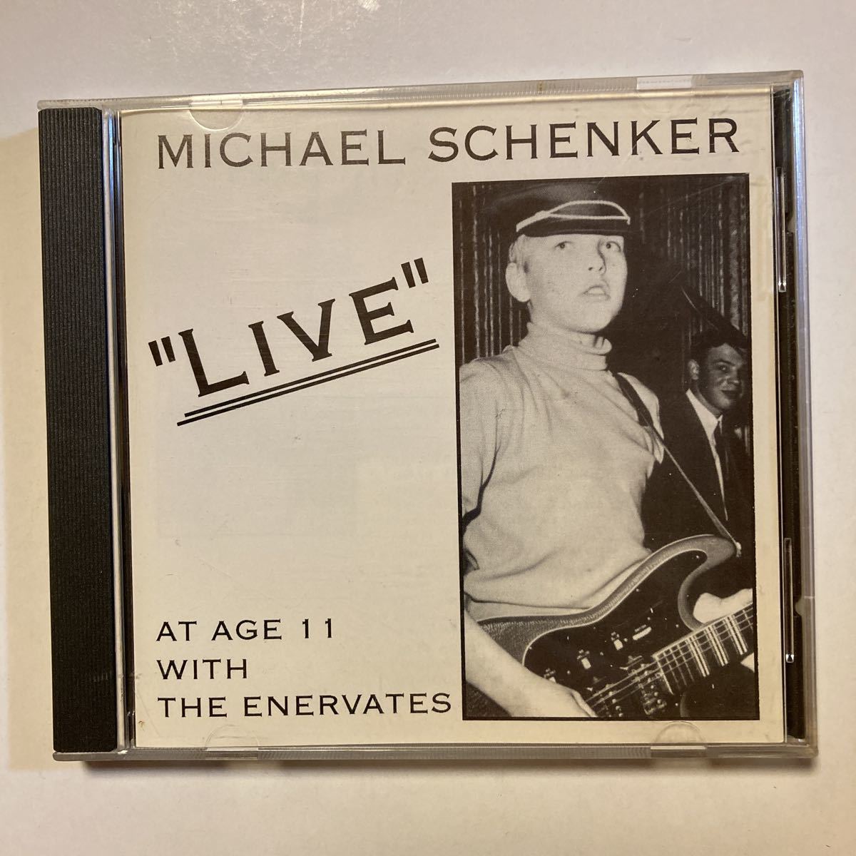 超レア盤 MICHAEL SCHENKER ’’LIVE'' AT AGE 11 WITH THE ENERVATES 1966年 SEPTEMBER 13TH マイケル・シェンカー 11歳！_画像1