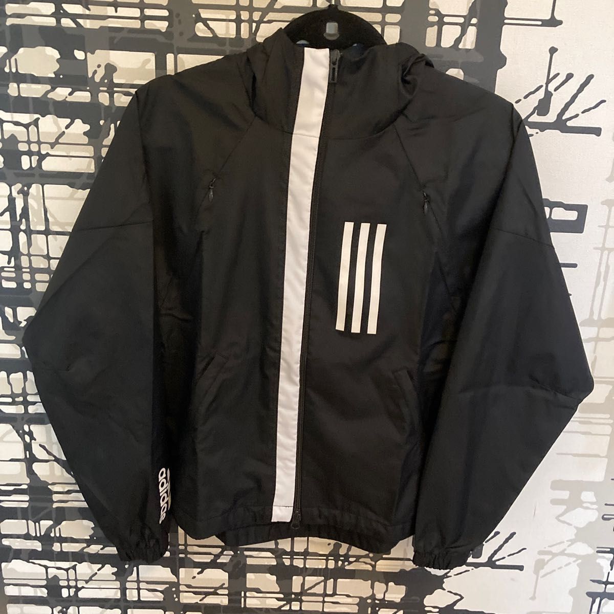新品 タグ付き アディダス adidas レディース ウインド 新品 タグ付き アディダス adidas レディース ウインド