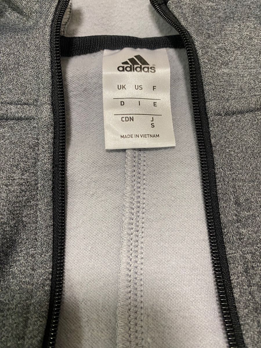 adidas  上下セット　グレー　秋冬　S