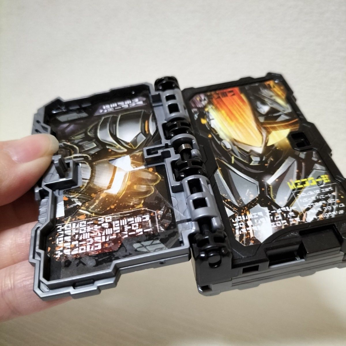 【玄武神話】仮面ライダーセイバー　コレクタブル　ワンダーライド