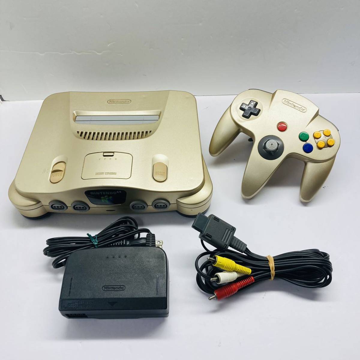 ヤフオク! - 【美品】NINTENDO64 本体 ゴールド 限定モデル