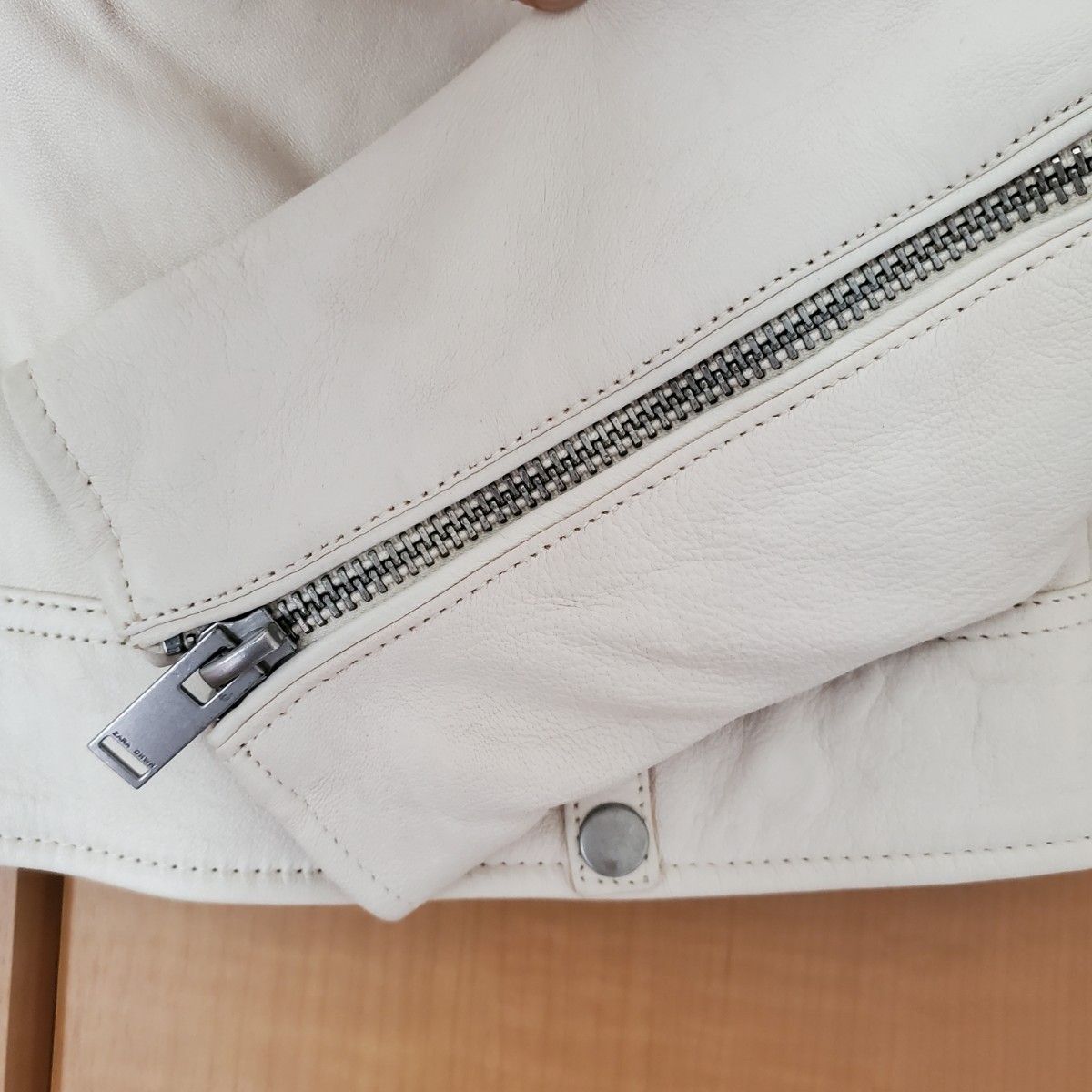 最終値下げ 超希少 新品 ZARA 本革 レザー ライダース 最終値下げ 超希少 新品 ZARA 本革 レザー ライダース