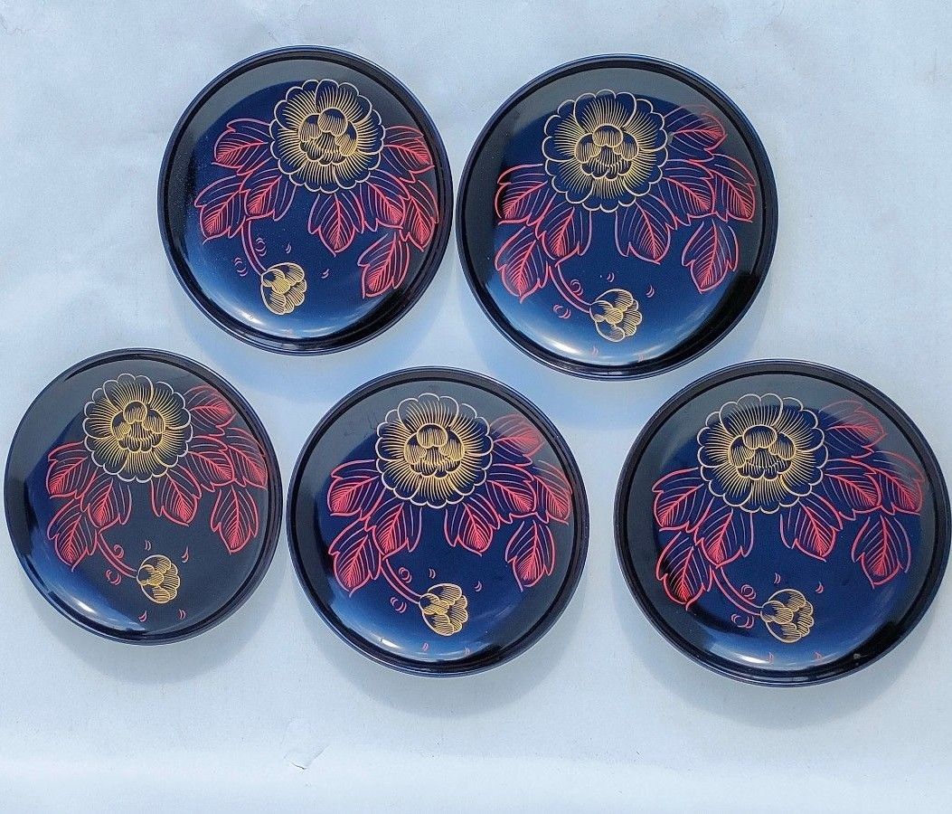 輪島塗 木製 漆器 漆芸 三段重 菓子箱 菓子皿5枚 お茶うけ皿5枚 豪華セット お家族の行事イベントに!!