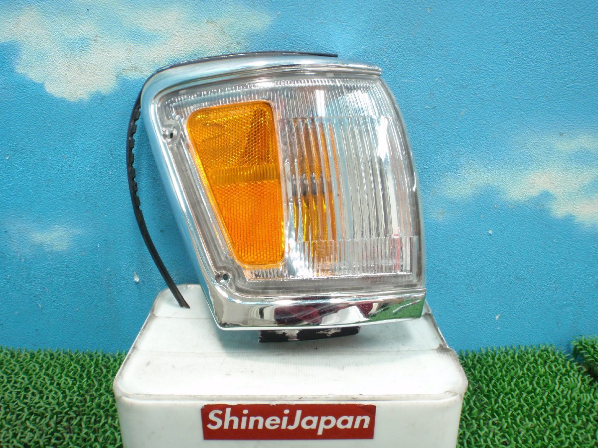 * VZN130G Toyota Hilux Surf corner lamp right corner lens turn signal 20736JJ