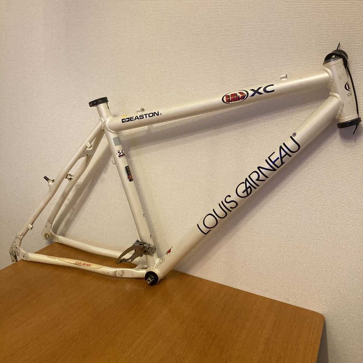 Yahoo!オークション - 軽量 EASTON ULTRA LITE LOUIS GARNEAU 26 Yahoo!オークション - 軽量 EASTON ULTRA LITE LOUIS GARNEAU 26