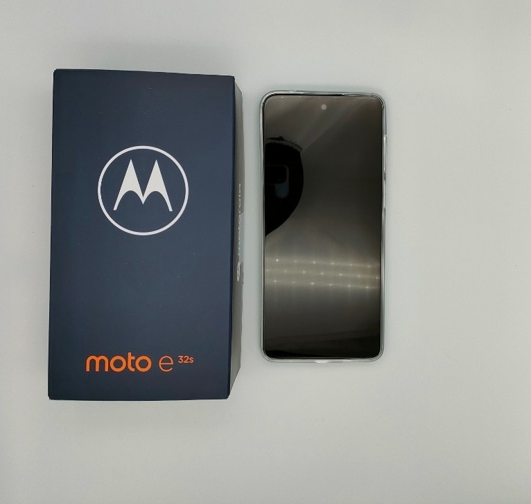 新品未使用品 Motorola moto e32s ミスティシルバー simフリー 新品未使用品 Motorola moto e32s ミスティシルバー simフリー
