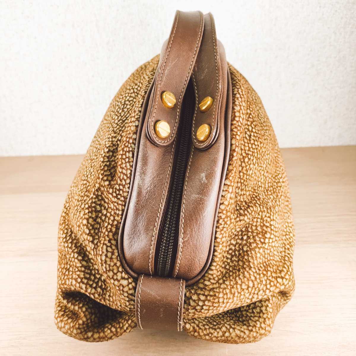 最高級のスーパー タグ付き新品未使用 ボルボネーゼ redwall