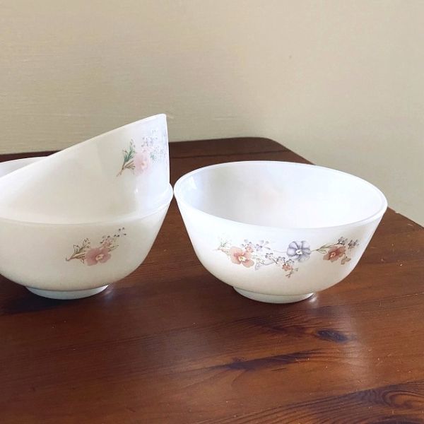  Taiwan retro * milk glass *.. tea . floral print * Taiwan tableware * Vintage ti385610v