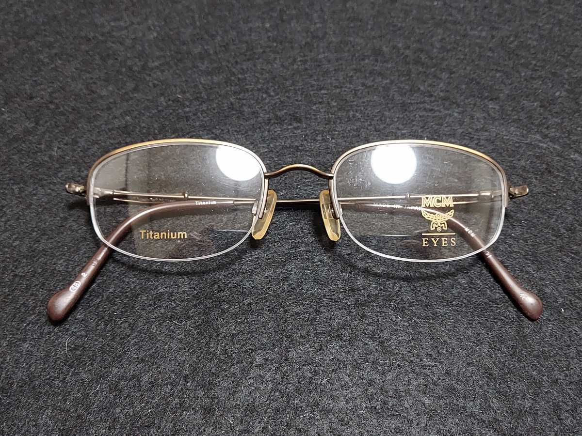 新品　MCM エムシーエム　日本製　メガネ　眼鏡　高級感　上品　ハーフリム　チタン　ゴールド_画像6