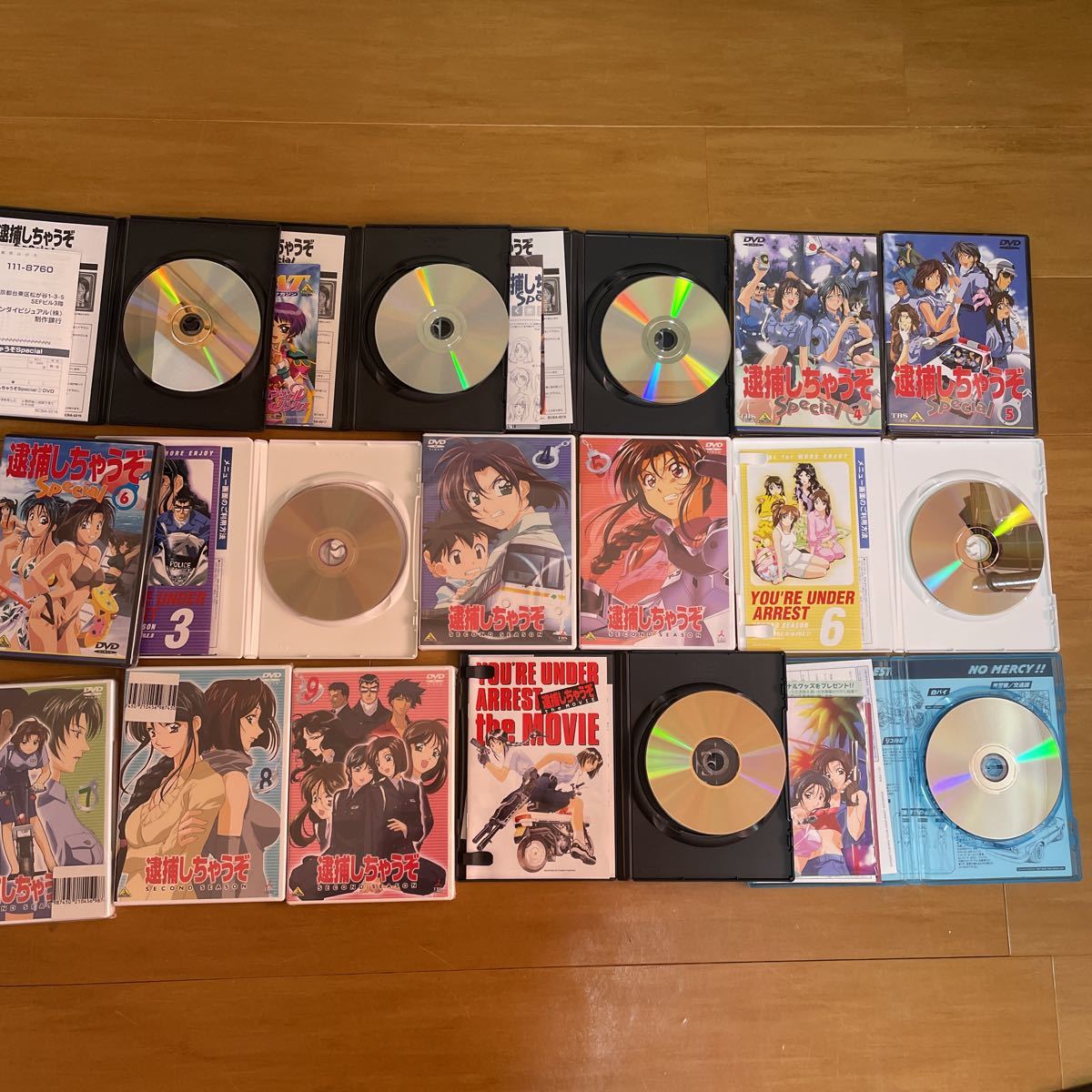 逮捕しちゃうぞ3-9巻、逮捕しちゃうぞspecial1-6巻、the movie、you're under arrest DVDセット_画像3