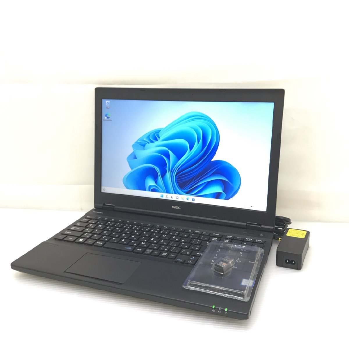 となります NEC PC-VKT16XZG2 Core i5 8250U 1.6GHz/8GB/256GB(SSD)/Multi/15.6W/FWXGA(1366x768)/RS232C/Win10【中古】【20230228】:TCEダイレクト店 バッテリは