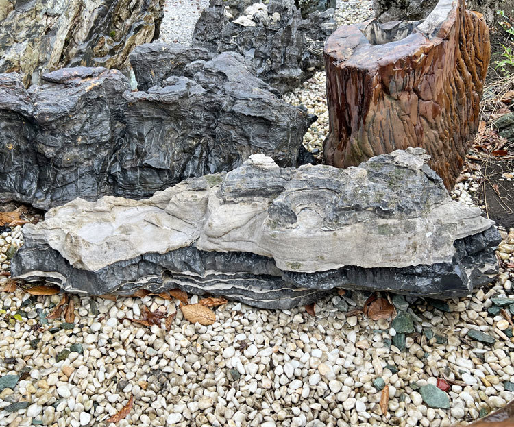 太湖石（たいこせき） 144 庭石 景石 鑑賞石 自然石 和風 石庭 庭園に_画像1