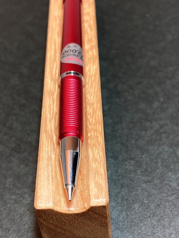 送料無料 美品 昭和レトロ PILOT Laureate 水性ボールペン 送料無料 美品 昭和レトロ PILOT Laureate 水性ボールペン