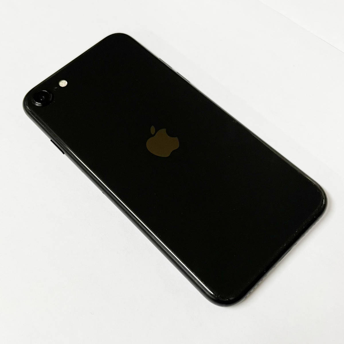 美品 SIMフリー iPhoneSE 黒 第2世代 64GB 国内版 シムフリー SE2 アイフォン スマートフォン iPhone SE スマホ ブラック