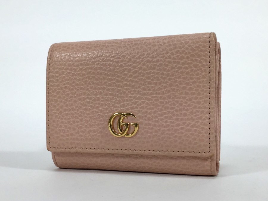 大人気即納 Gucci - GUCCI 三つ折財布 ピンクベージュの通販 by