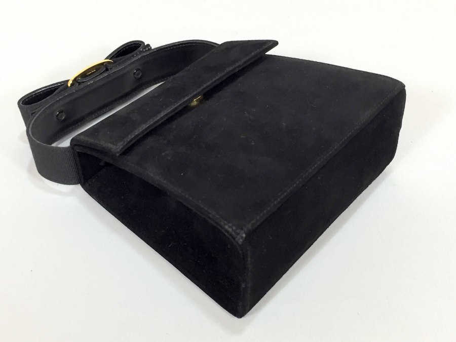 送料無料 【人気 美品】 Salvatore Ferragamo フェラガモ ハンドバッグ ヴァラ リボン 黒 スエード ブラック 2way ショルダーバッグ_画像8