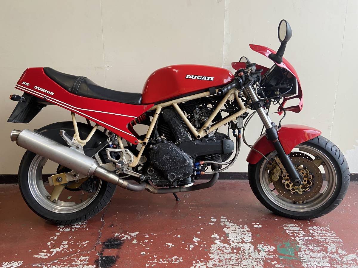 B3-21　DUCATI　ドゥカティ　400SS　Jr　純正　タイミングベルトカバー　実働車外し　400SSジュニア　JUNIOR　中古　部品　バイク_画像7