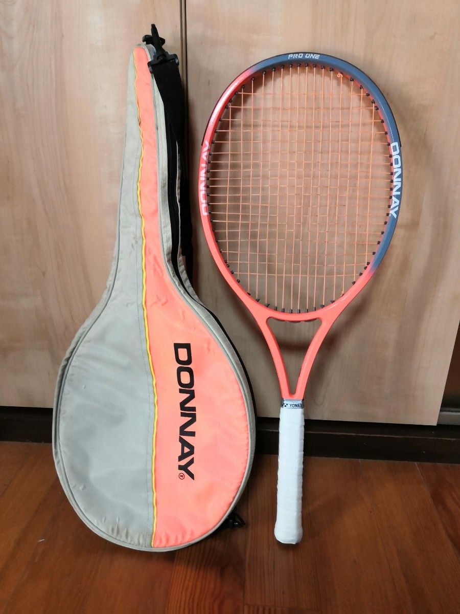 値下げしました!!DONNAY テニスラケット】-
