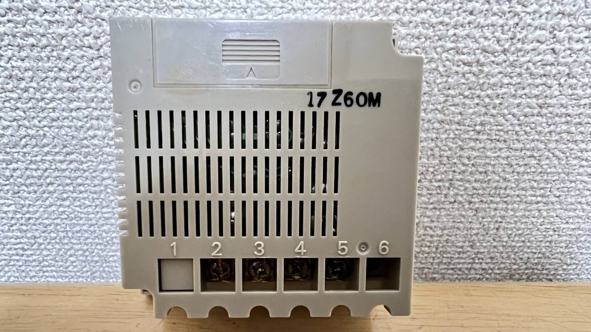 ** Omron motor type time switch H2F-DM OMRON**