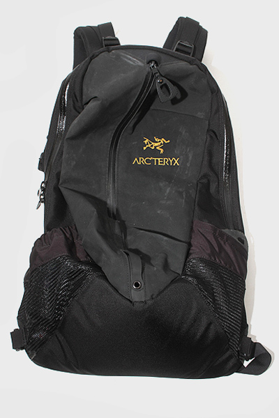店舗良い Arc Teryx メンズ 6029 977 ブラック Black 22l リュック バックパック 22 アロー Backpack 22 Arro アークテリクス リュックサック デイパック Codecam Be
