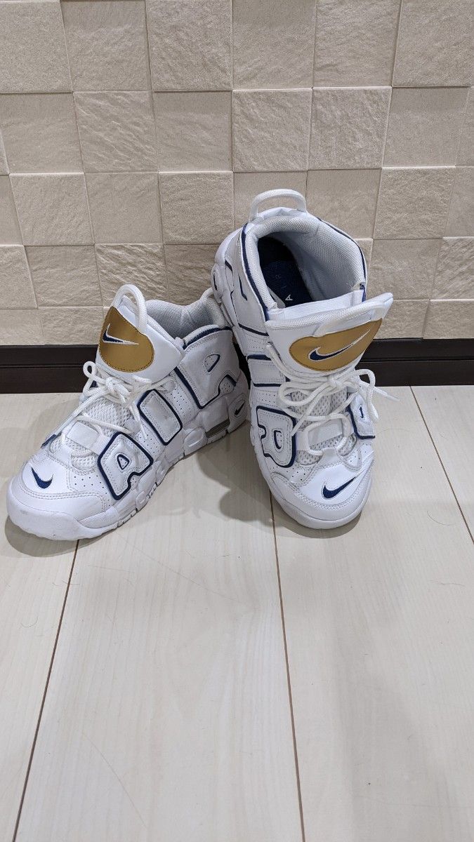 16799.3円安い販売店舗 業務用 卸値 エアモアアップテンポ NAVY/GOLD