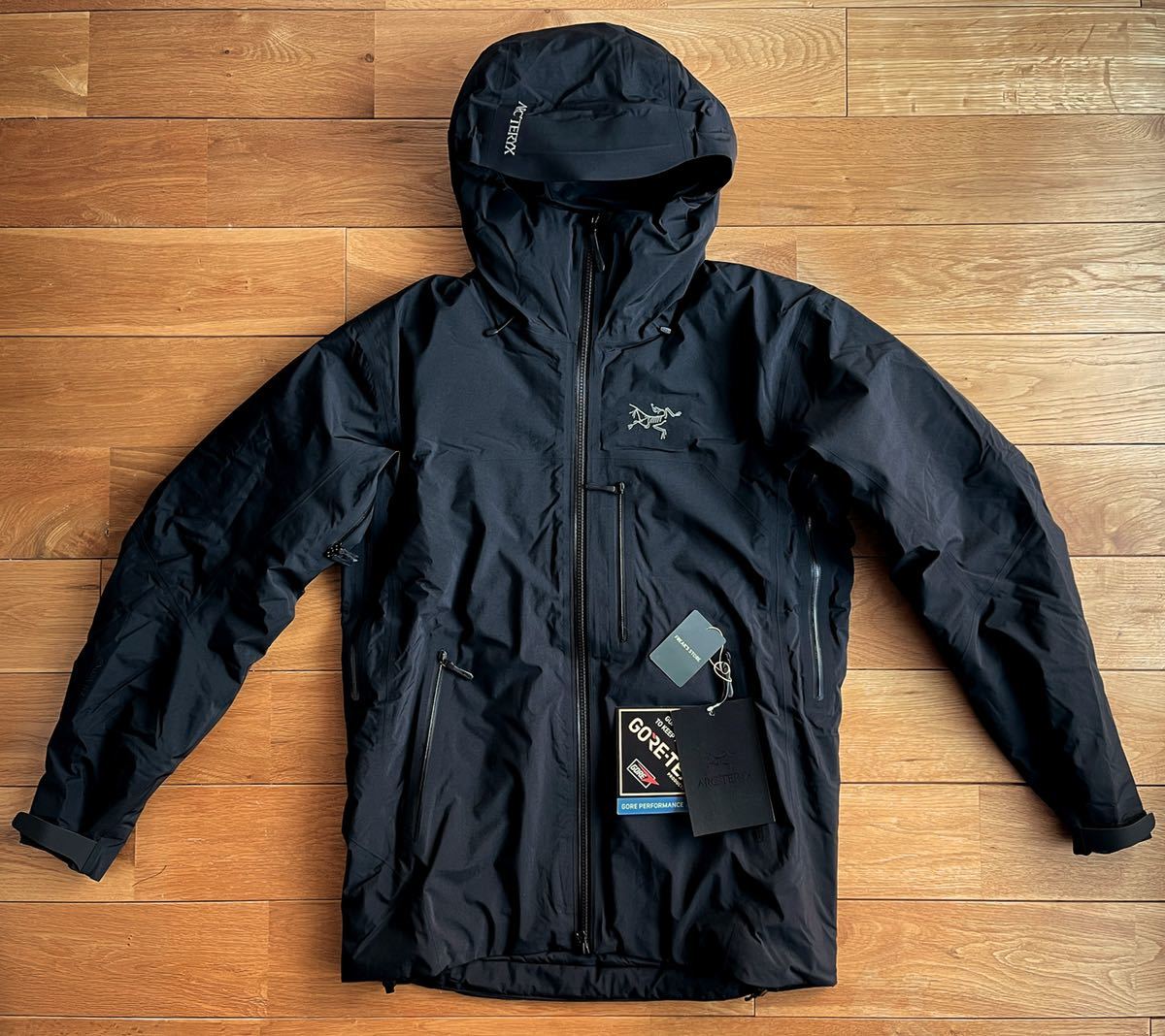 【2022 国内正規 新品】ARC'TERYX Beta Insulated Jacket Men's Black Small アークテリクス ベータインサレーテッド ジャケット GORE-TEX