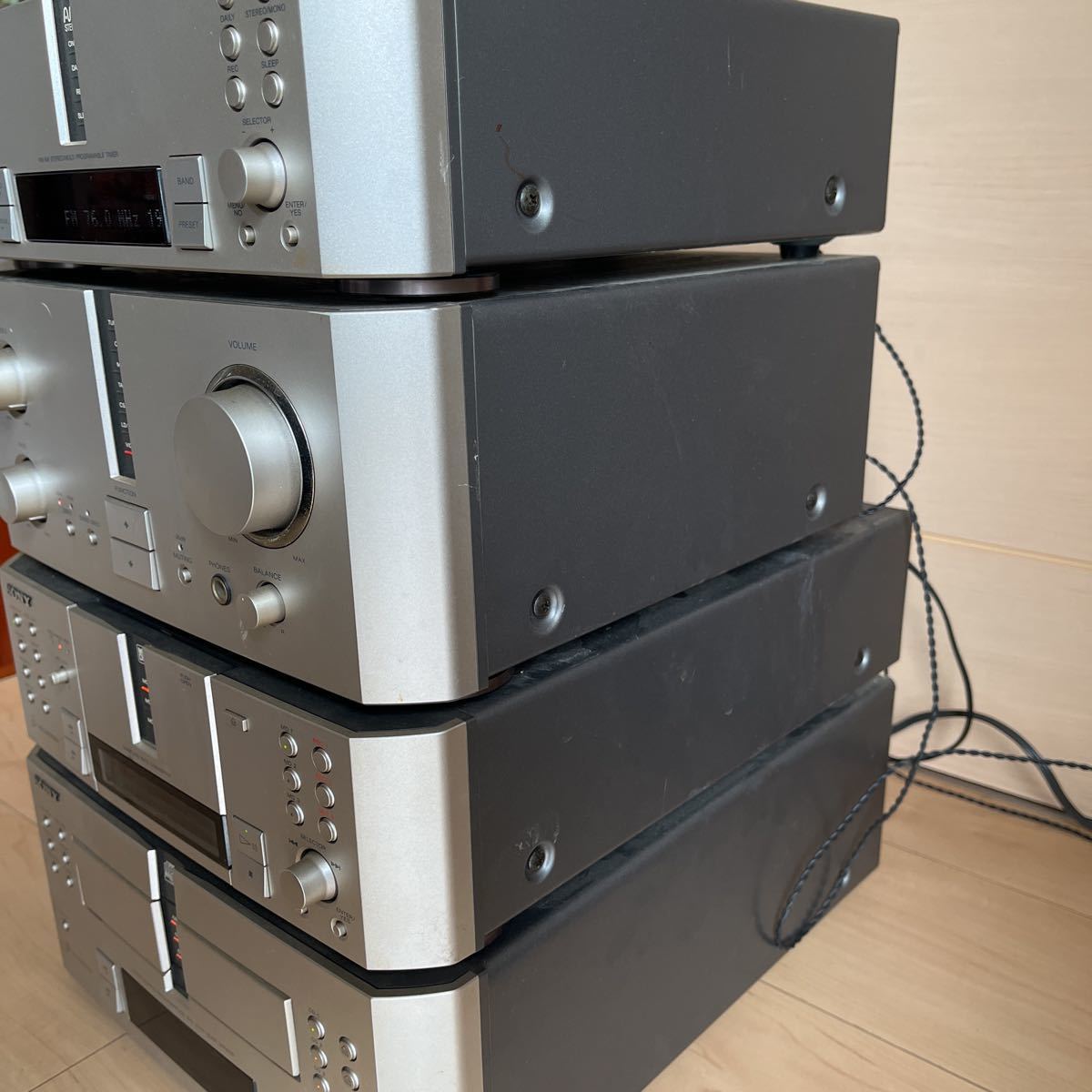 Bibian 比比昂- SONY MD717 DHC-MD717 MINI HI-FI COMPONENT SYSTEM