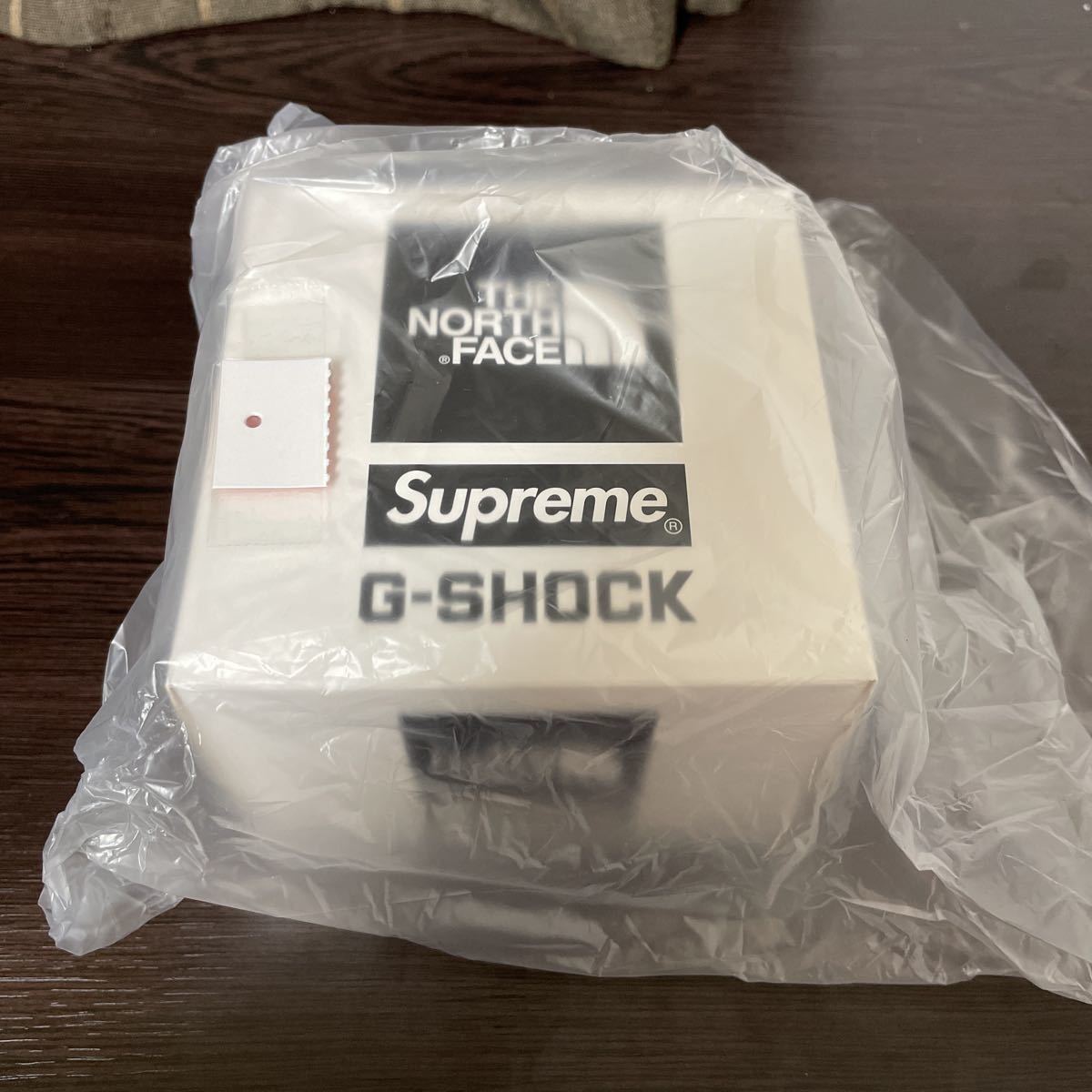 人気特価人気特価Supreme The North Face G-SHOCK White 白 腕時計