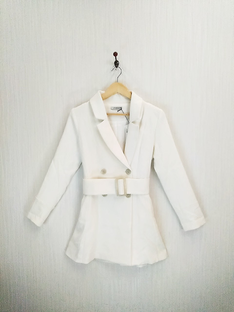 ap3445 * free shipping new goods ( with translation ) LIP SERVICE Lip Service lady's trench coat S size white tight autumn winter regular price 13,500 jpy 