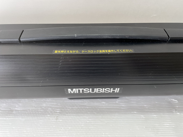 [ storage goods ]MITSUBISHI projector screen roll screen portable black home theater interior hobby appreciation 