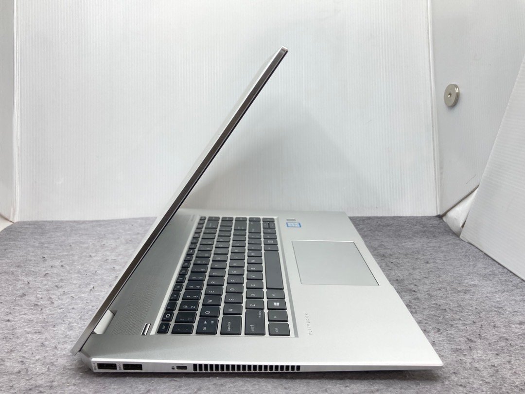 hp】EliteBook 1050 G1 Corei7-8850H 16GB SSD1TB NVMe NVIDIA GeForce