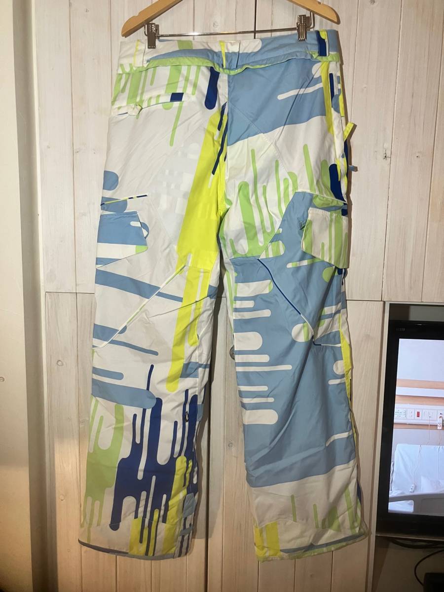 Yahoo!オークション - 送料込 新品 VOLCOM ボルコム 上下セット Yahoo!オークション - 送料込 新品 VOLCOM ボルコム 上下セット