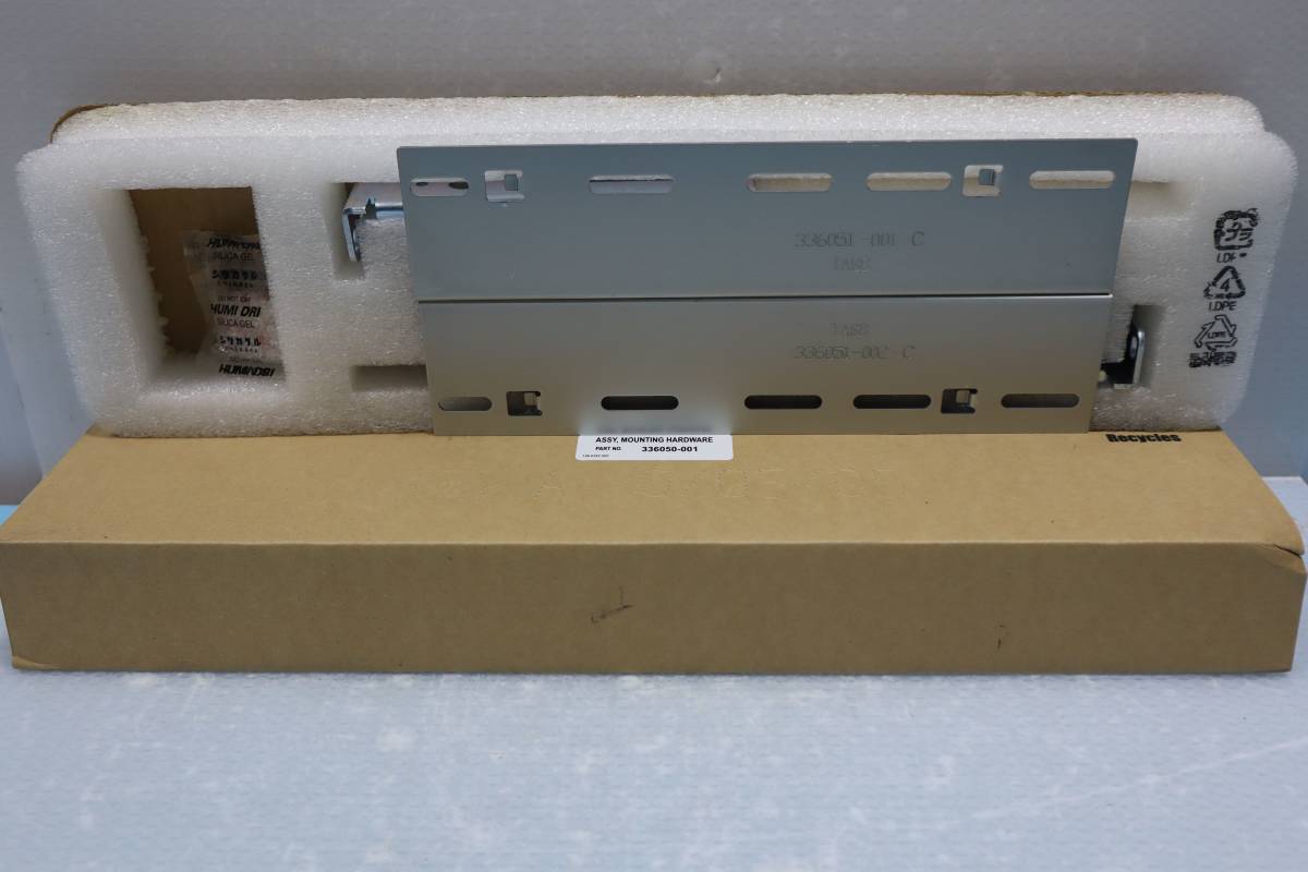 C3639 K L NEW HP 337664-001 1U Rack Mounting Rail Kit Assembly 336050-001 KVM Switch Box