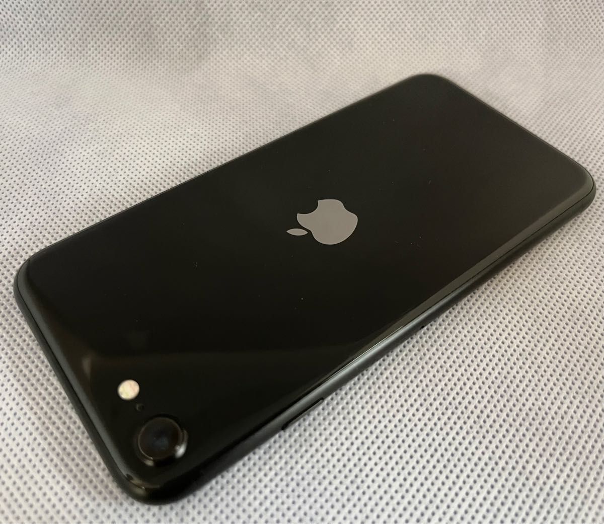 iPhone SE 第2世代 128GB ブラック SIMフリー 《美品》 非正規ショップ