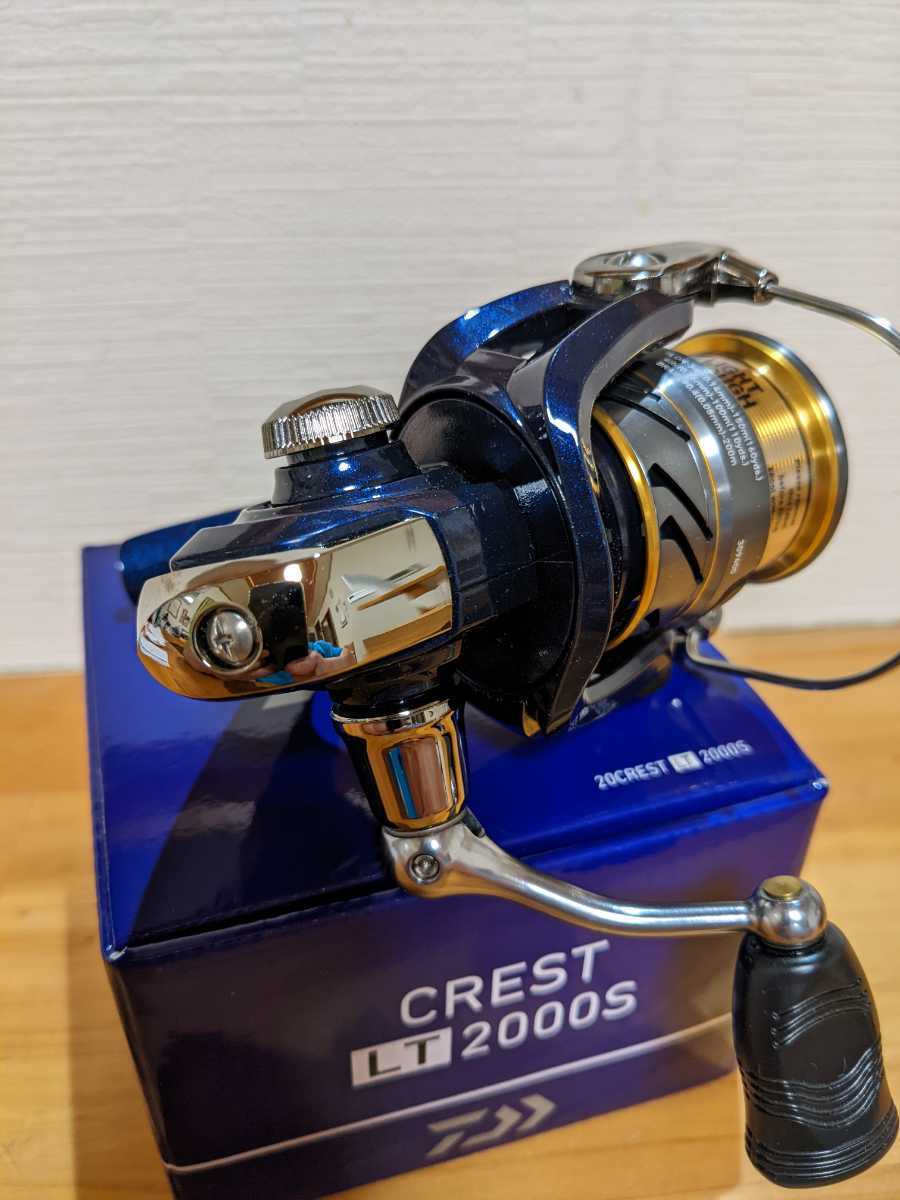 新品 正規品 ダイワ(DAIWA) スピニングリール 20 【LT2000S】 クレスト 釣り具