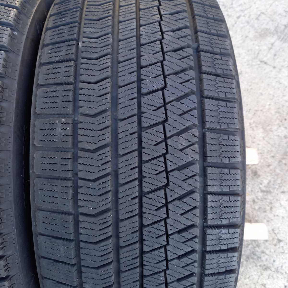 BRIDGESTONE BLIZZAK VRX2 235/45R17 94Q 2018年製 中古スタッドレスタイヤ2本_画像3