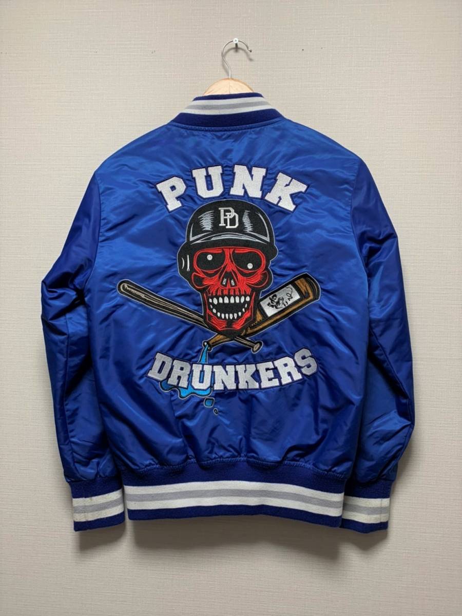 ご予約品】 [PUNK DRUNKERS] パンクドランカーズ ブルー S バーシティ