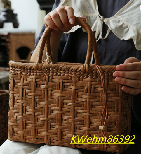 【メーカー直送】 手作り 山葡萄織りバッグ ハンドバッグ 細工 茶道 アクセサリ バスケット、籐かご 【メーカー直送】 手作り 山葡萄織りバッグ ハンドバッグ 細工 茶道 アクセサリ バスケット、籐かご