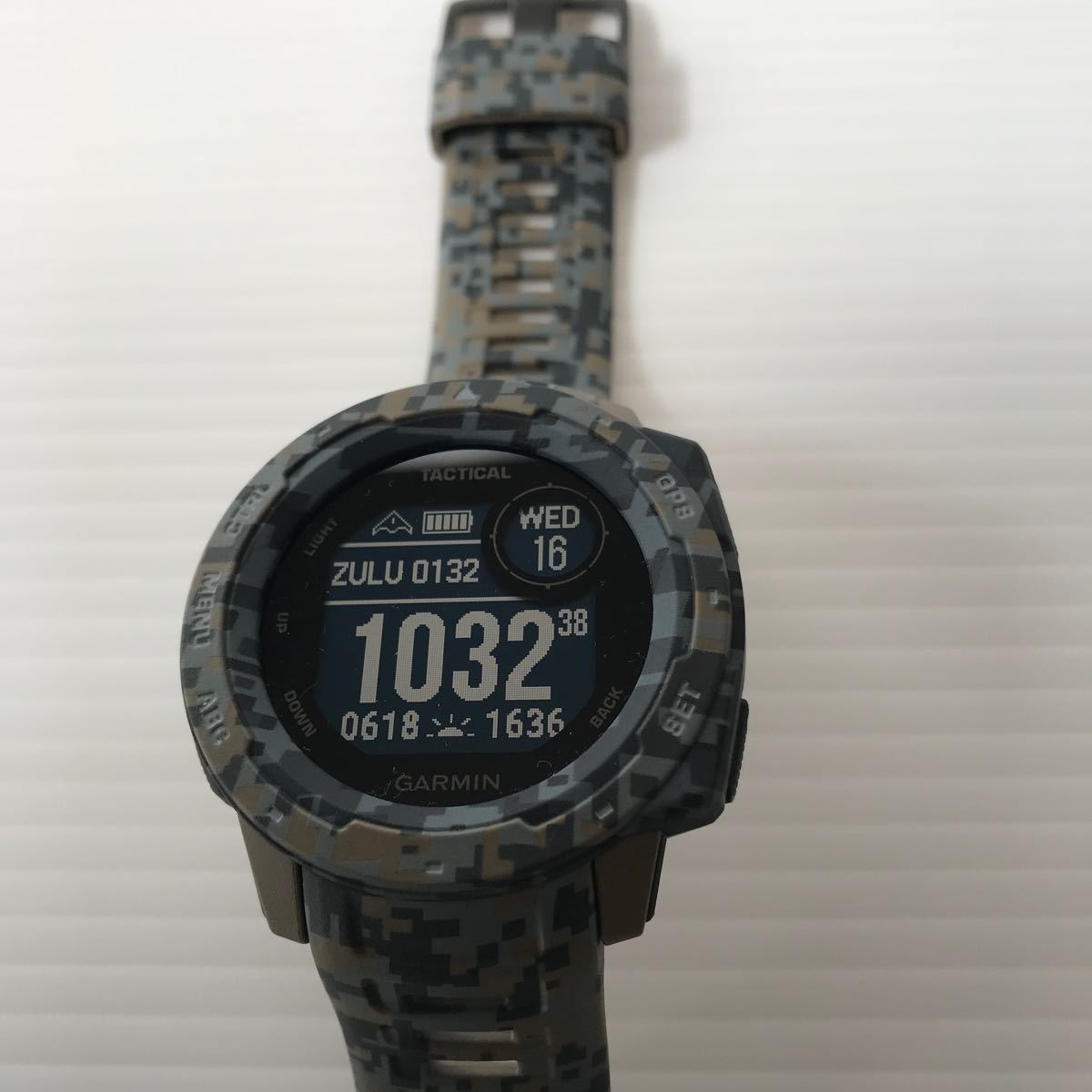 GARMIN(ガーミン) アウトドアウォッチ Instinct Tactical  時計 Camo Graphite【日本正規品】