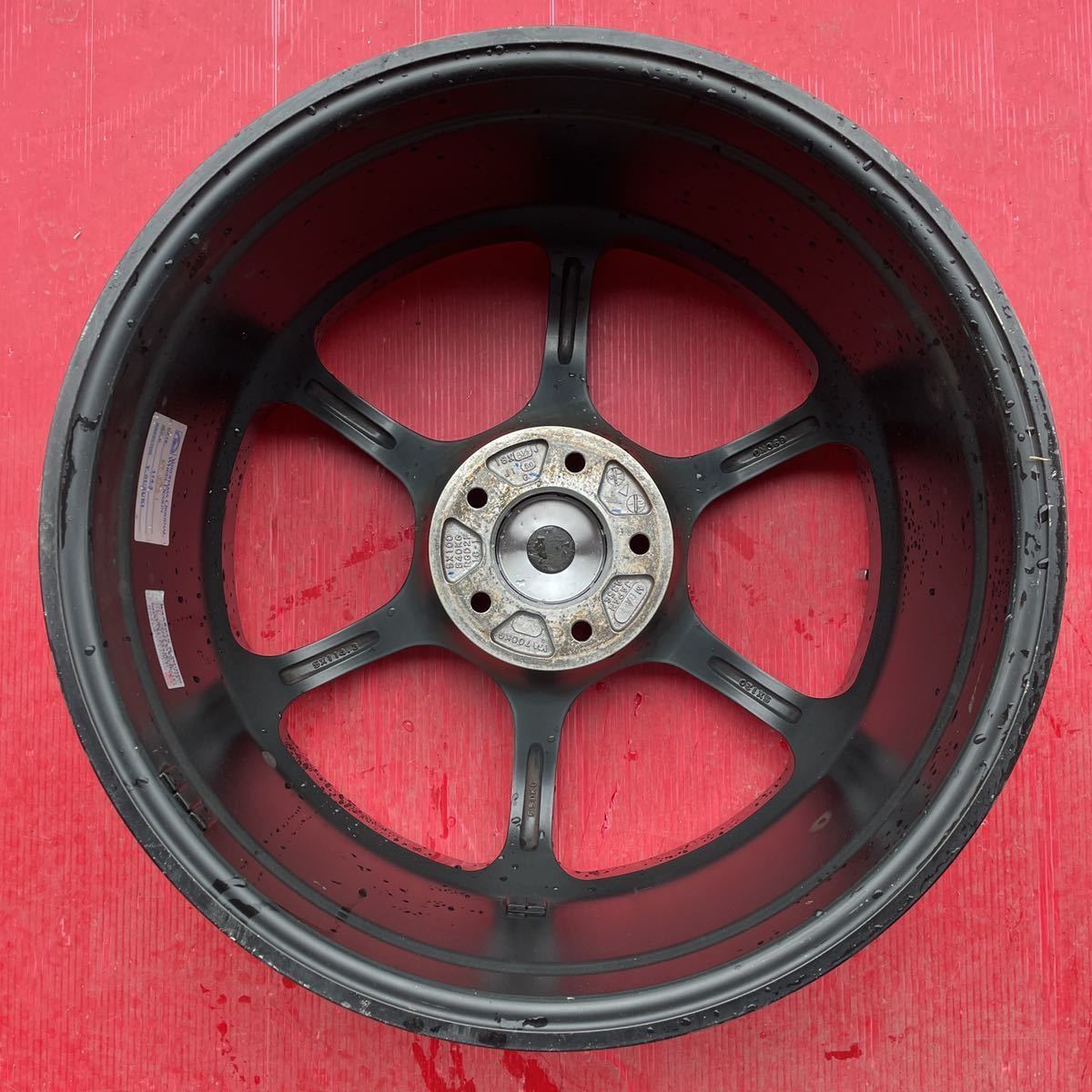 買得 ヨコハマ アドバンレーシング ADVAN Racing RG-D2 18×8.5J 50