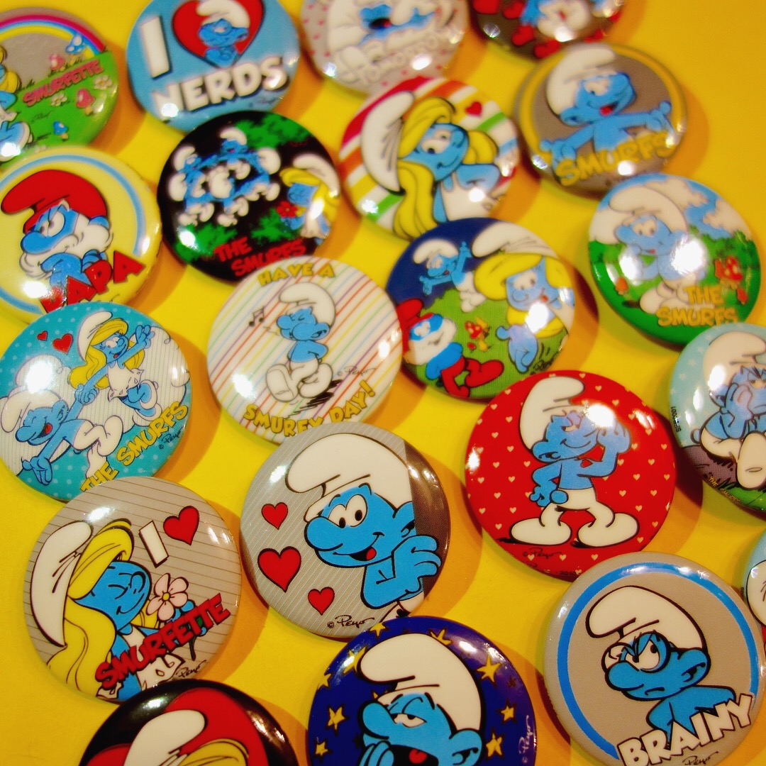 SMURFS Smurf can bachiNo. 02 Smurf .to papa Smurf b Laney Smurf can badge 