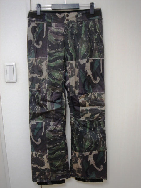 BILLABONG ビラボン AH01M705CMM メンズ Sサイズ スノーボードウエア スノボ パンツ SnowboardWearPants カモ柄 Camo 迷彩色 新品 送料無料_前身