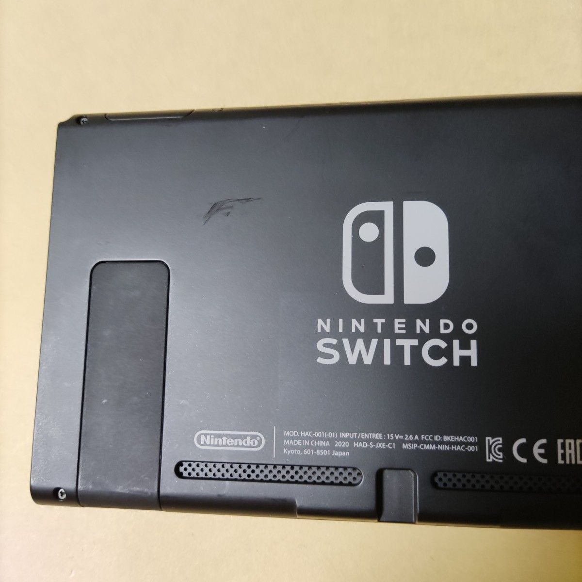 新型 ニンテンドースイッチ 2020年製 液晶版 本体のみ Switch