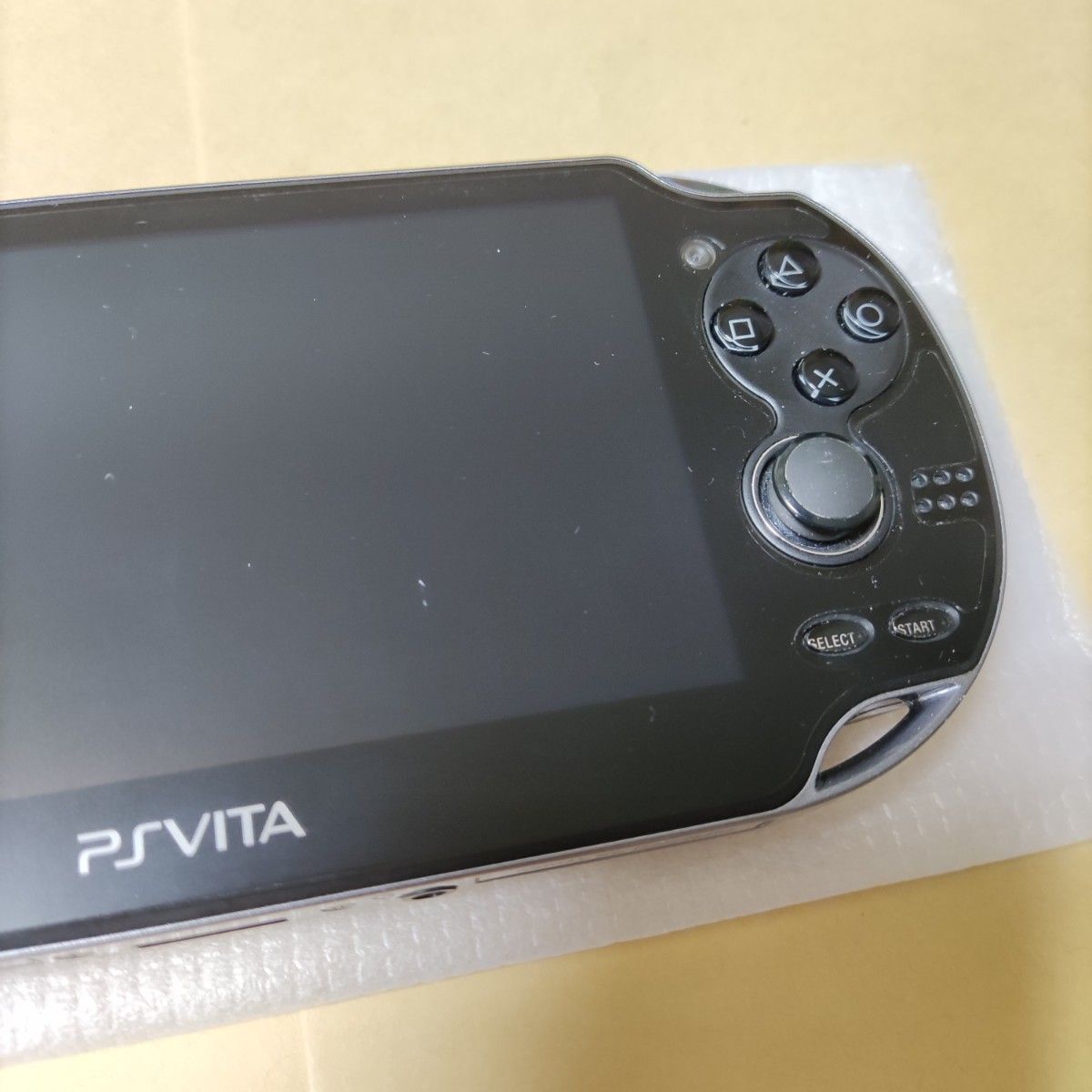 美品 PS Vita 本体 Wi-Fiモデル クリスタル・ブラック 有機EL PCH-1000 AB01